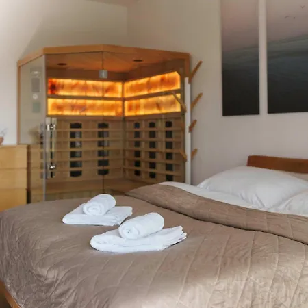 Luxury With Sauna - 185 M2 קושיצה