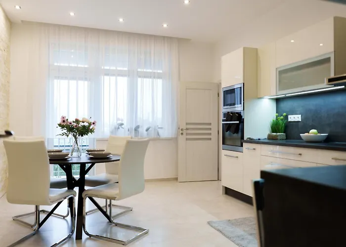 Luxury With Sauna - 185 M2 Apartmán Kosice