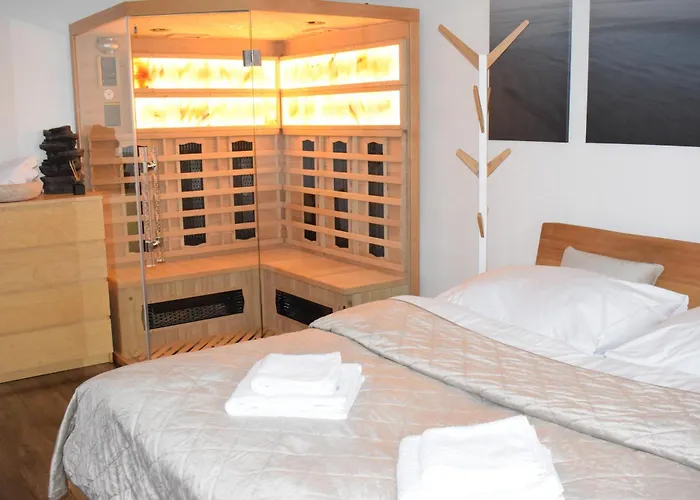 Luxury With Sauna - 185 M2 Apartment *